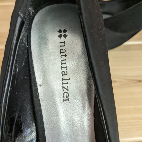 Black satin peep toe heels sz 5 .5 - Picture 6 of 6